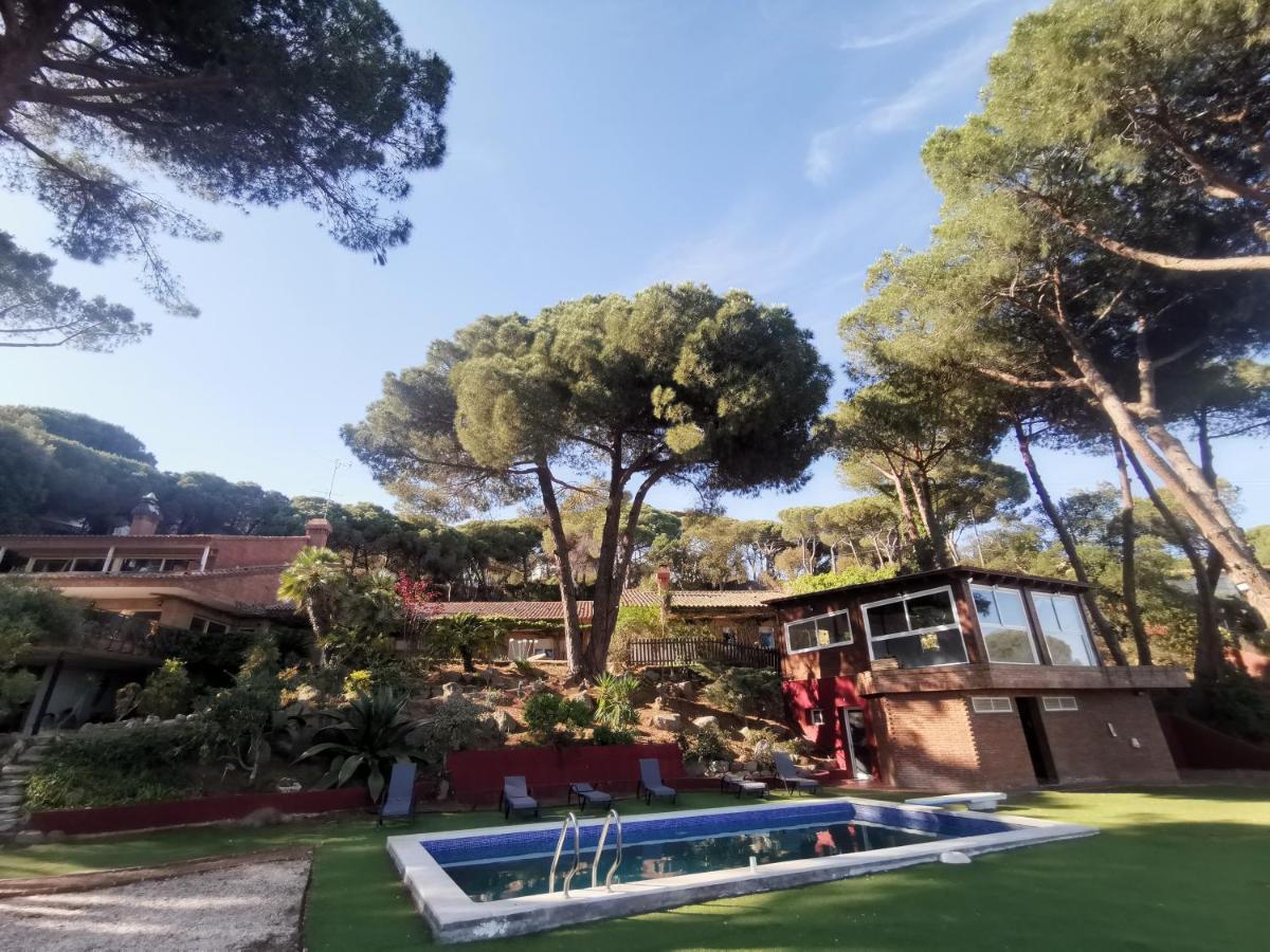 Villa Maresme & Villa Rosa Mataro Exterior photo