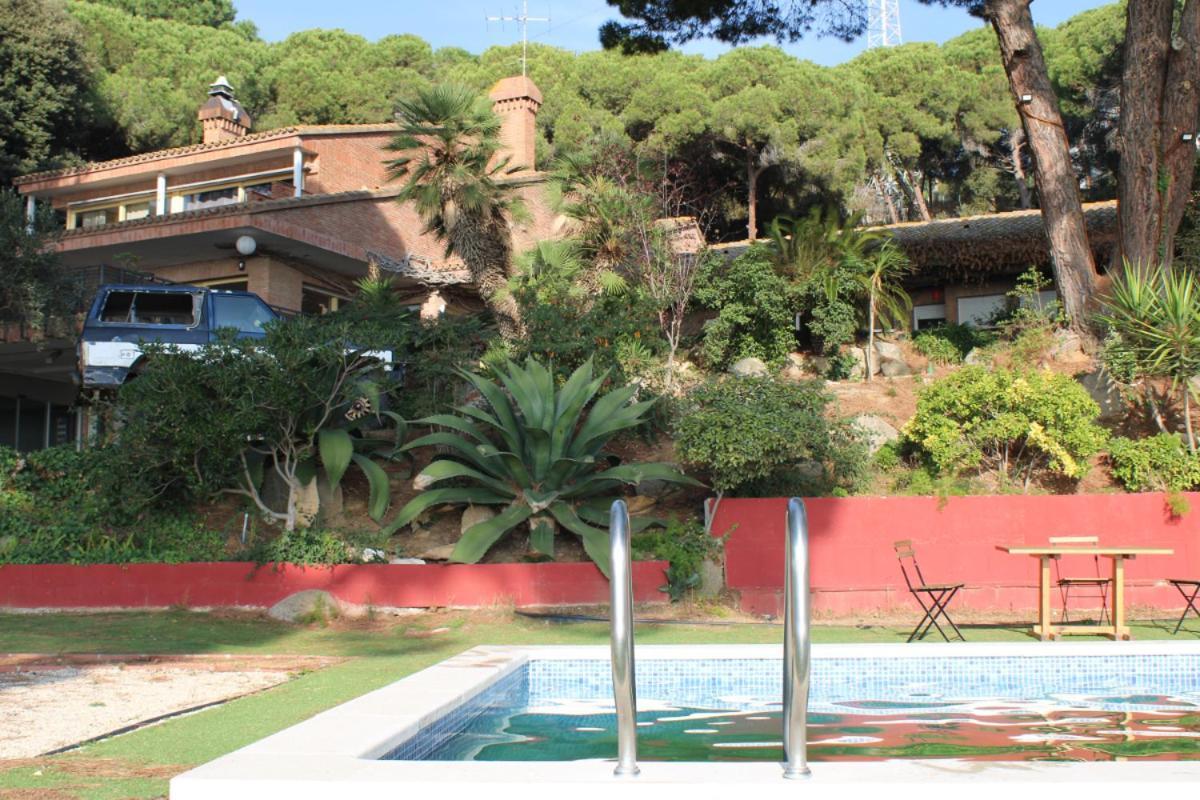 Villa Maresme & Villa Rosa Mataro Exterior photo