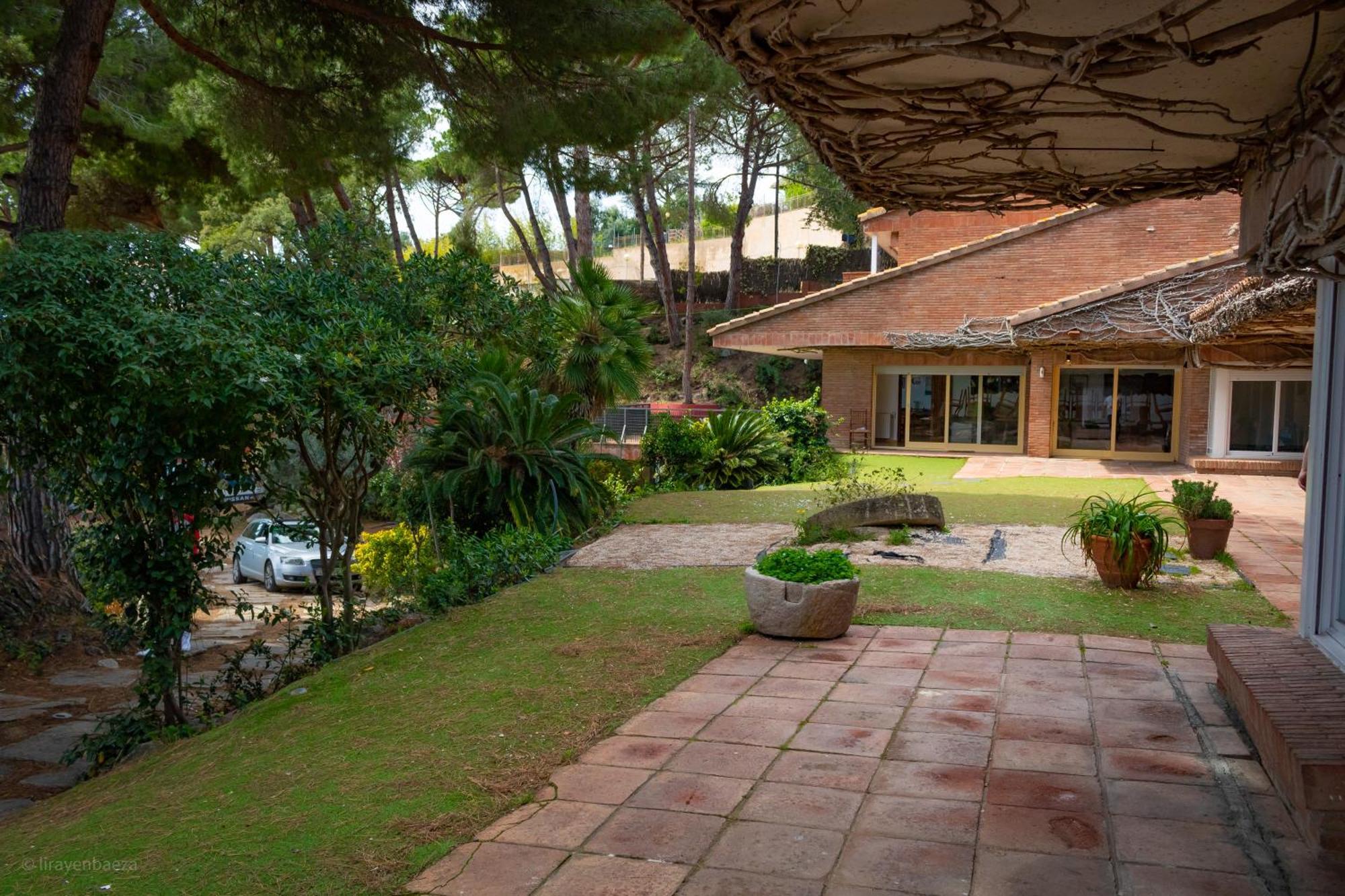 Villa Maresme & Villa Rosa Mataro Exterior photo